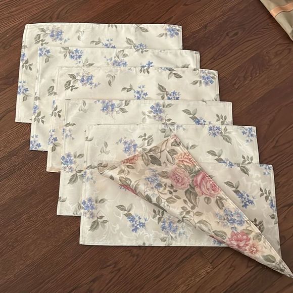 No Brand Other - Handmade Reversible Floral Placemats / Roses / Lilacs - Set of 6